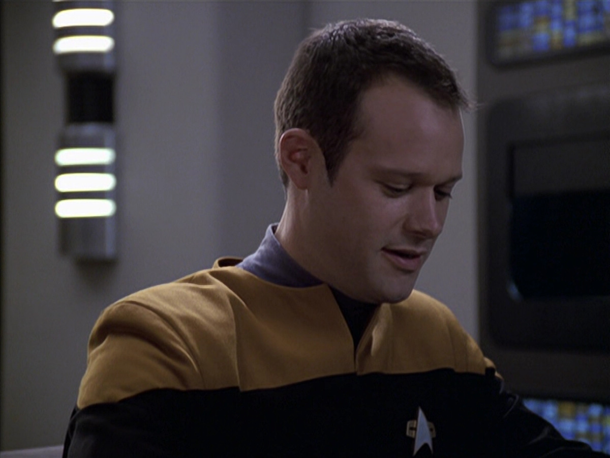 extant_StarTrek_VOY_6x20-GoodShepherd_01345.jpg