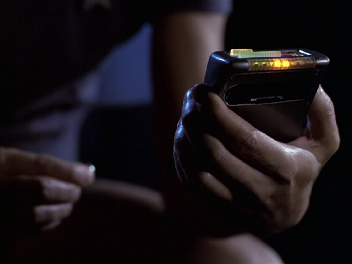 extant_StarTrek_VOY_6x20-GoodShepherd_01415.jpg