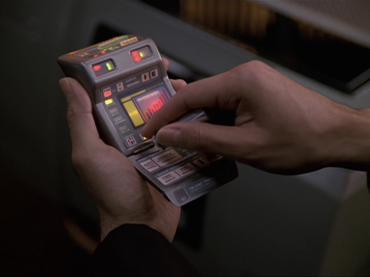 extant_StarTrek_VOY_6x20-GoodShepherd_01431.jpg