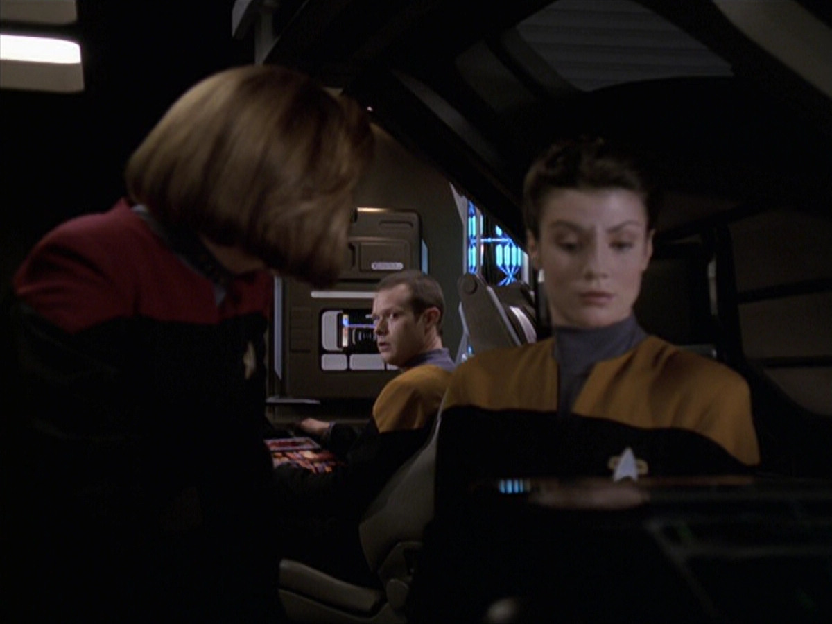 extant_StarTrek_VOY_6x20-GoodShepherd_01569.jpg