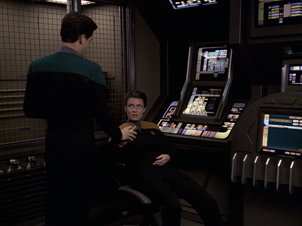 extant_StarTrek_VOY_6x20-GoodShepherd_01637.jpg