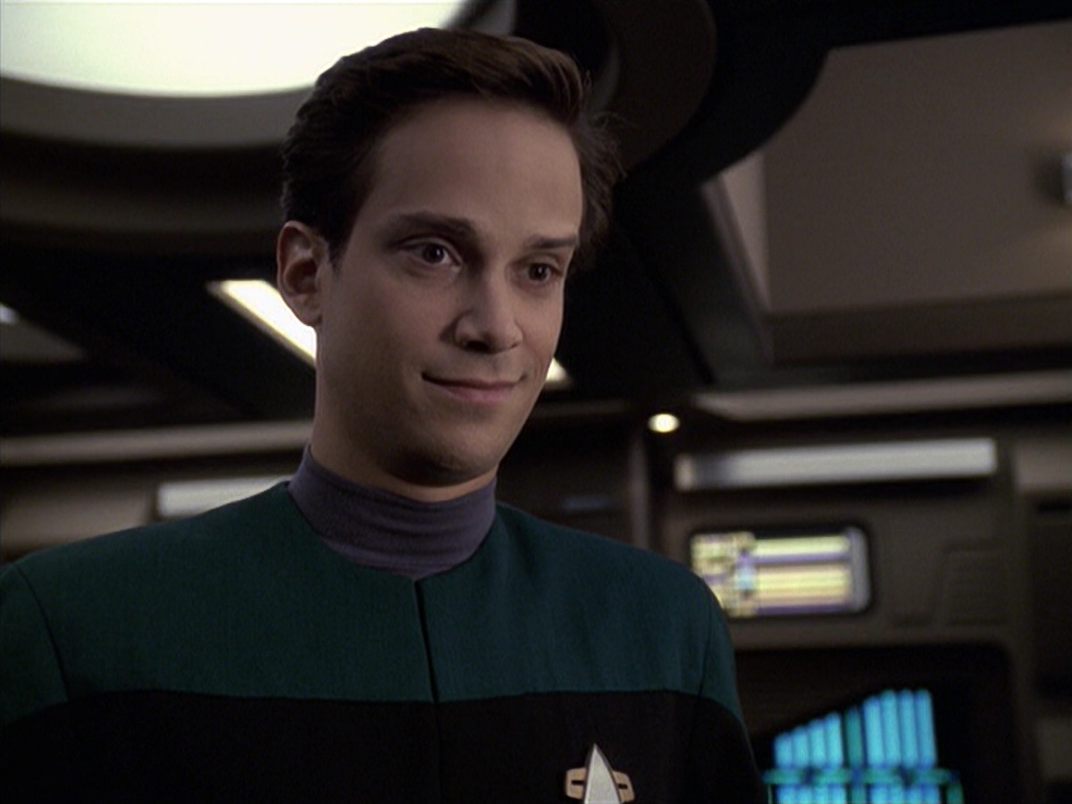 extant_StarTrek_VOY_6x20-GoodShepherd_01645.jpg
