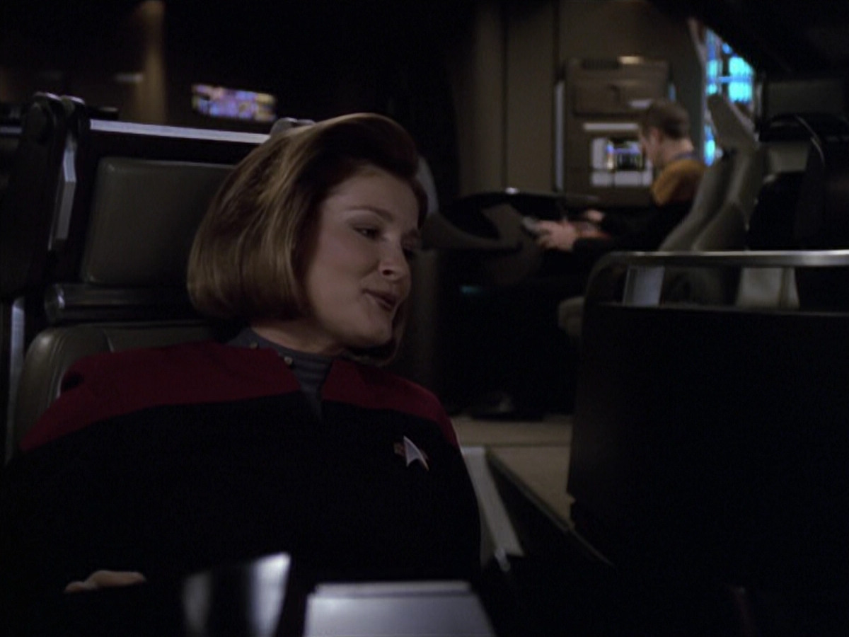 extant_StarTrek_VOY_6x20-GoodShepherd_01662.jpg