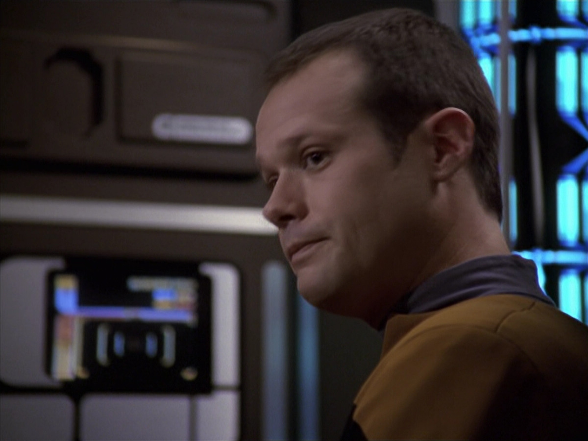 extant_StarTrek_VOY_6x20-GoodShepherd_01733.jpg