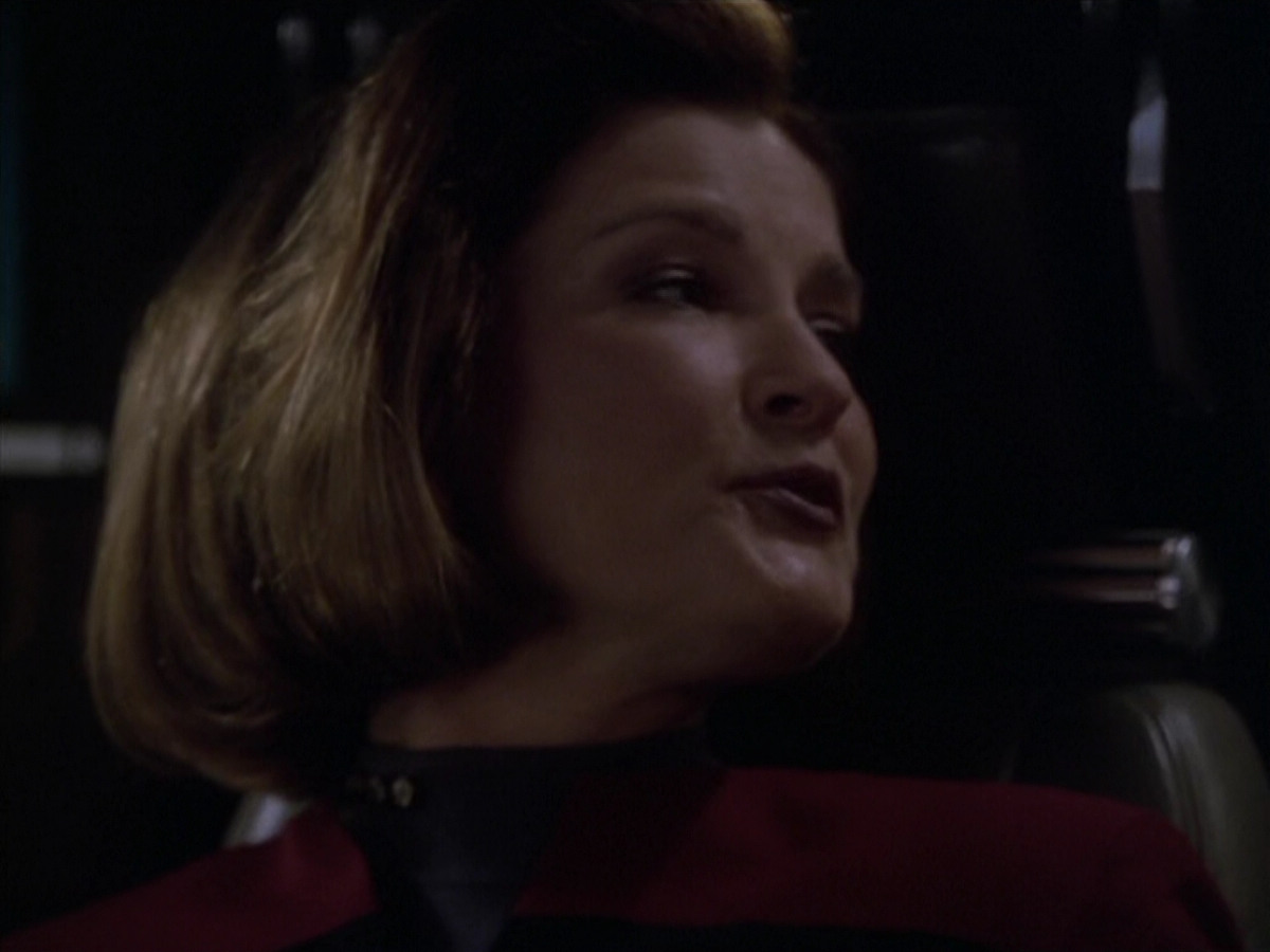 extant_StarTrek_VOY_6x20-GoodShepherd_01780.jpg