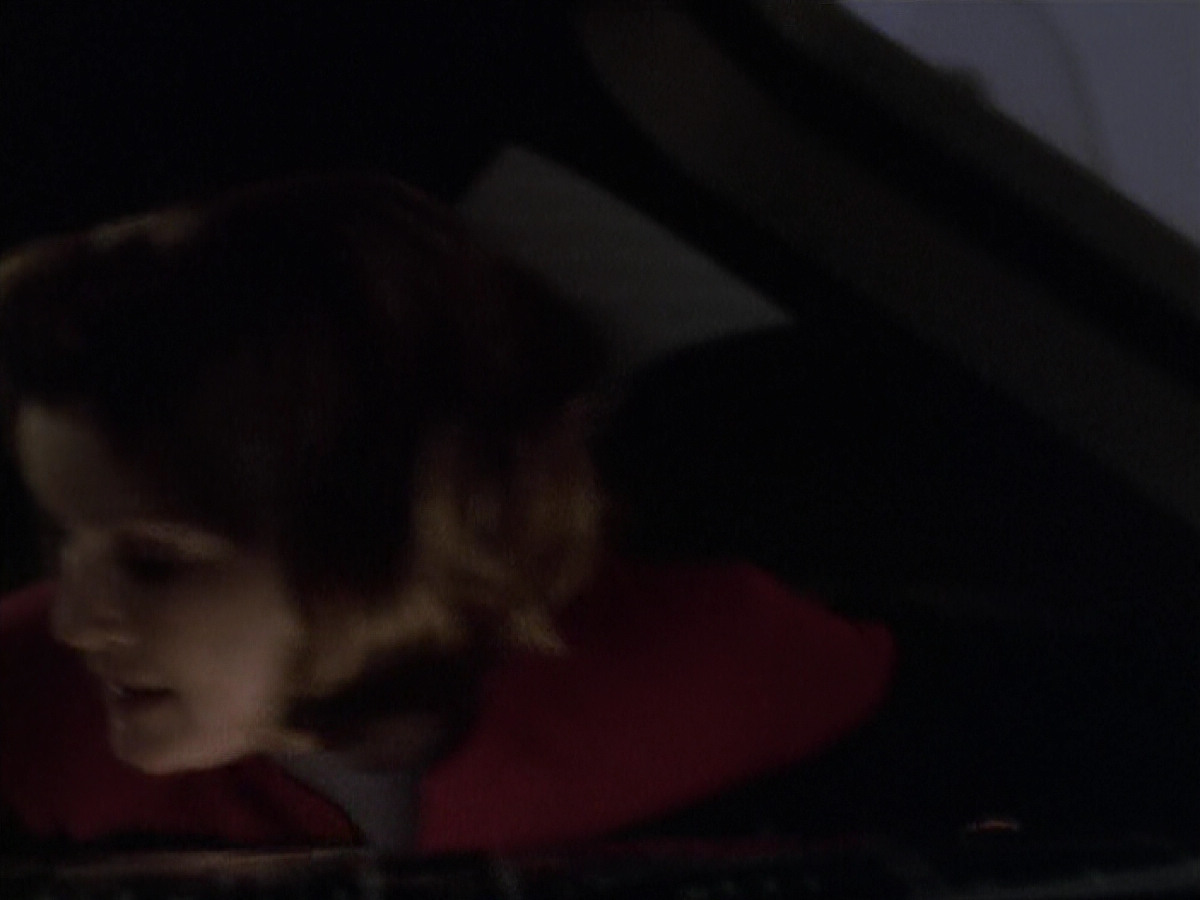 extant_StarTrek_VOY_6x20-GoodShepherd_01846.jpg