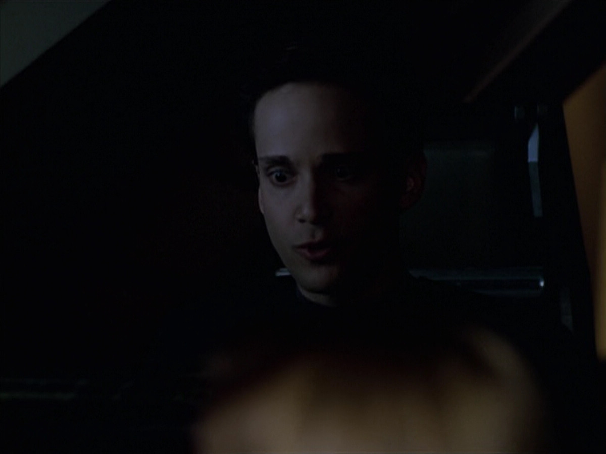extant_StarTrek_VOY_6x20-GoodShepherd_01884.jpg