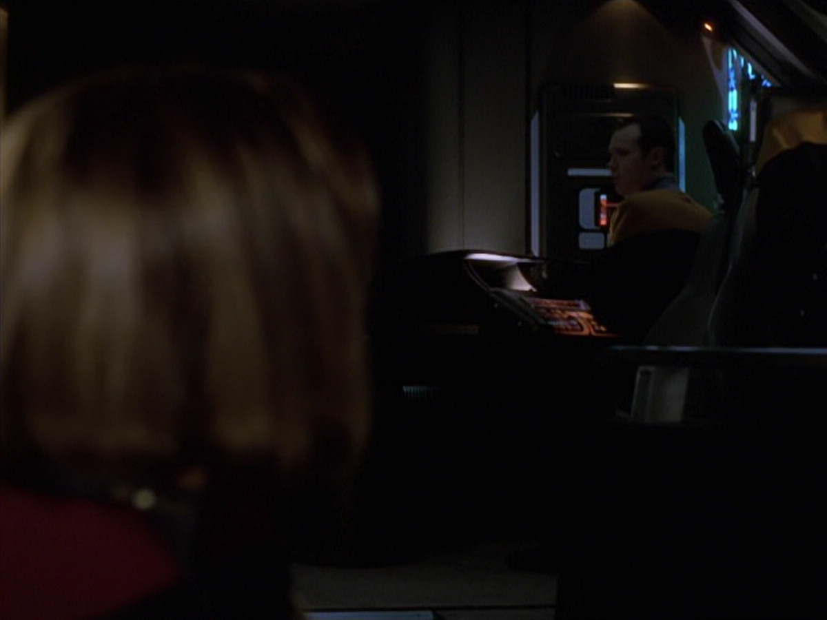 extant_StarTrek_VOY_6x20-GoodShepherd_01893.jpg