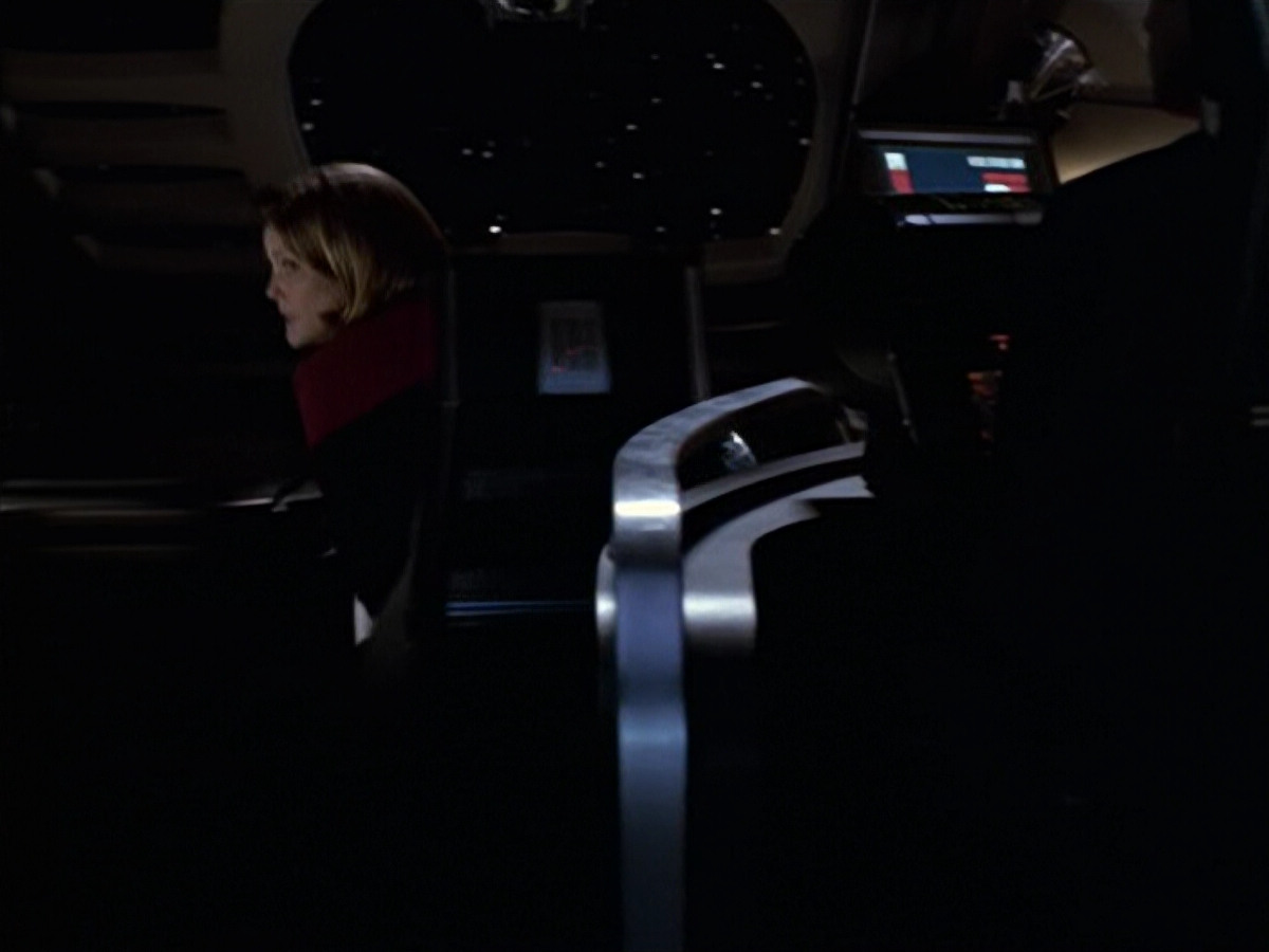 extant_StarTrek_VOY_6x20-GoodShepherd_01921.jpg