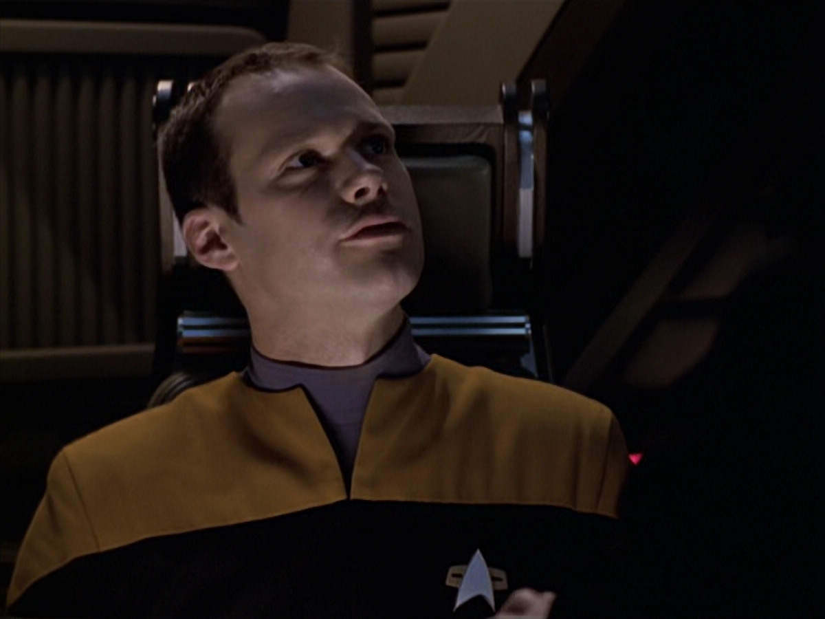 extant_StarTrek_VOY_6x20-GoodShepherd_01951.jpg