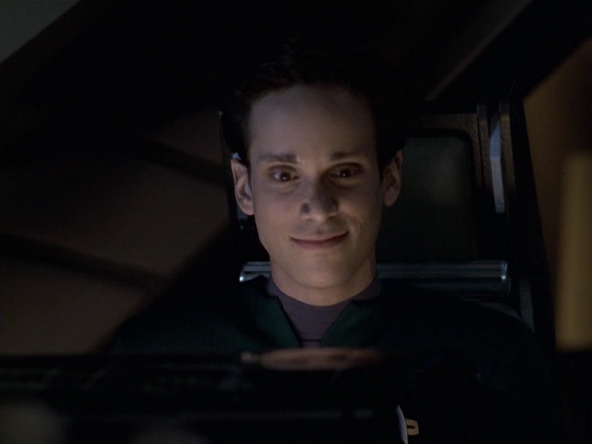 extant_StarTrek_VOY_6x20-GoodShepherd_02018.jpg