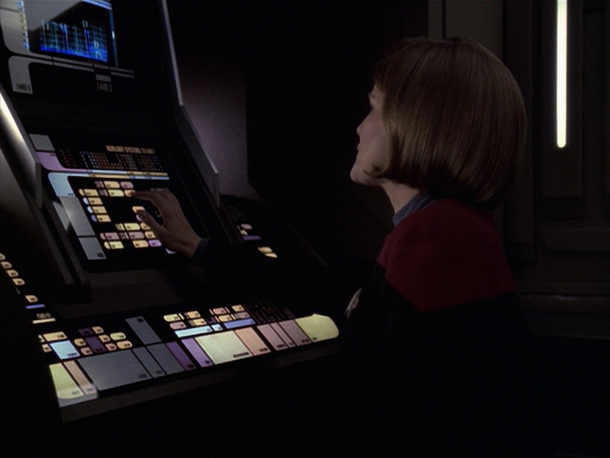 extant_StarTrek_VOY_6x20-GoodShepherd_02139.jpg