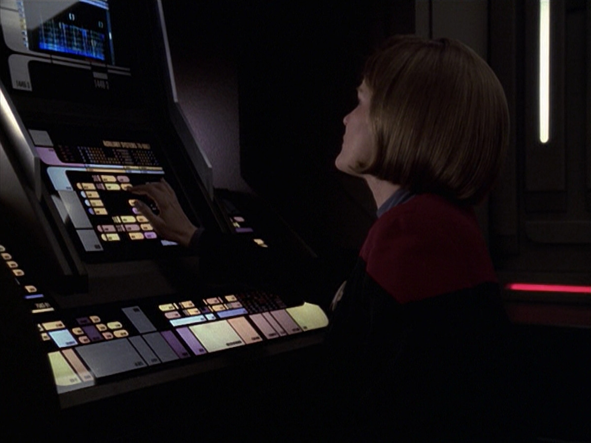 extant_StarTrek_VOY_6x20-GoodShepherd_02140.jpg
