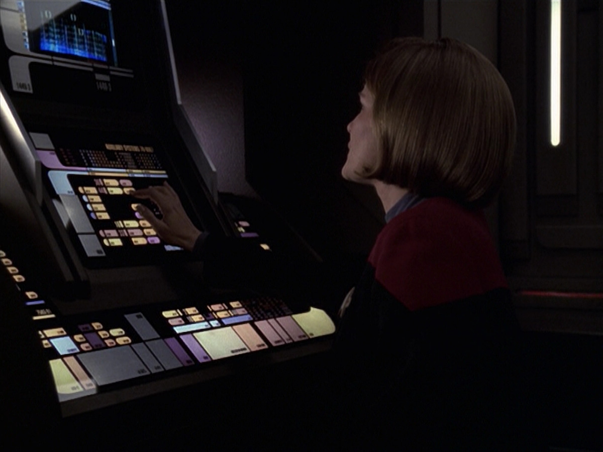 extant_StarTrek_VOY_6x20-GoodShepherd_02141.jpg