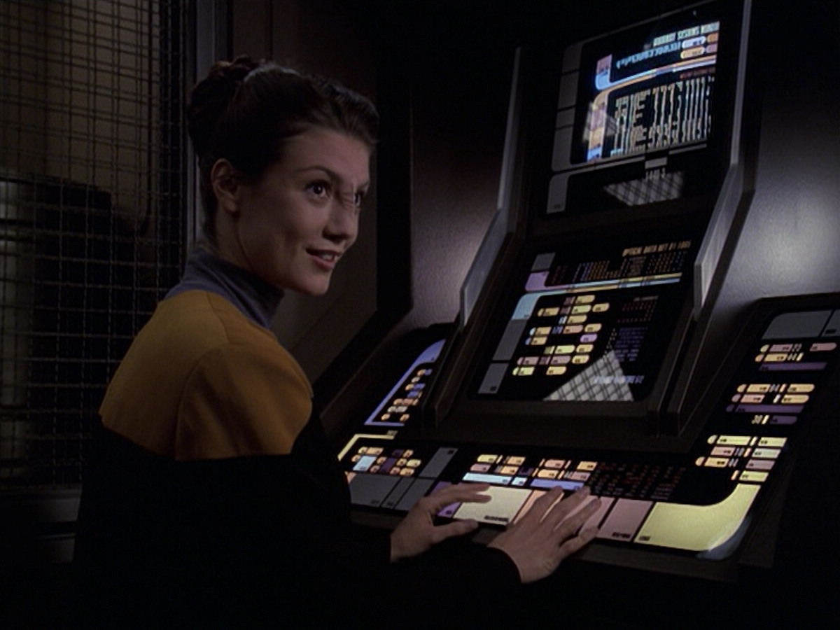 extant_StarTrek_VOY_6x20-GoodShepherd_02148.jpg