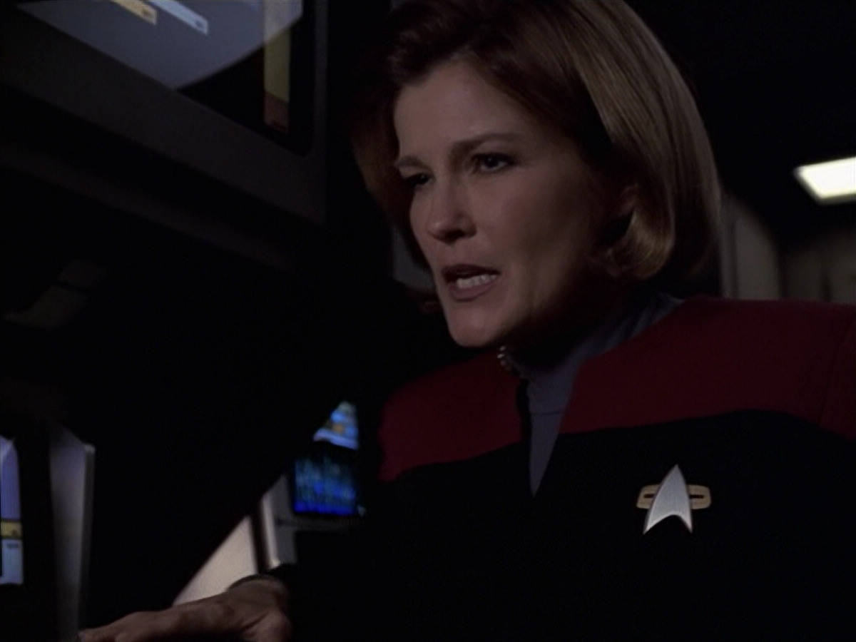 extant_StarTrek_VOY_6x20-GoodShepherd_02175.jpg