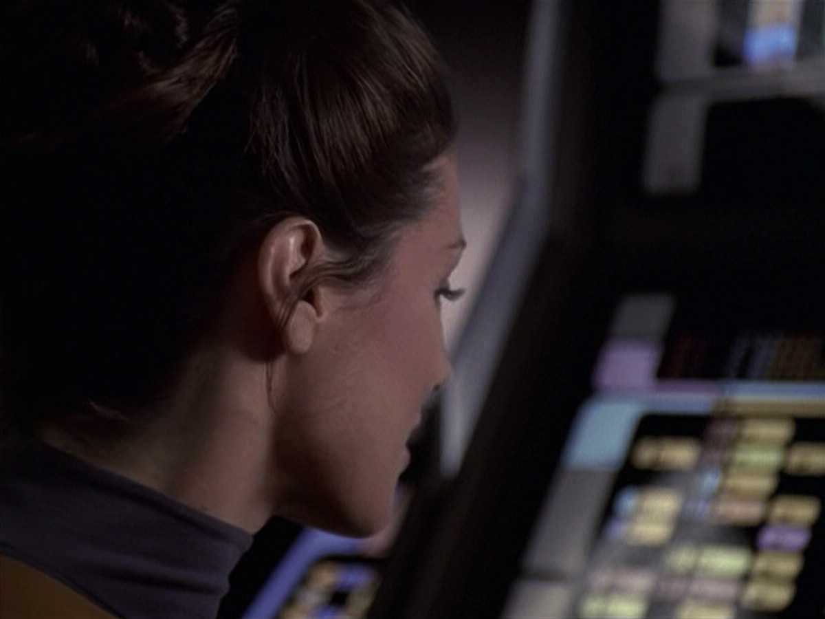 extant_StarTrek_VOY_6x20-GoodShepherd_02200.jpg