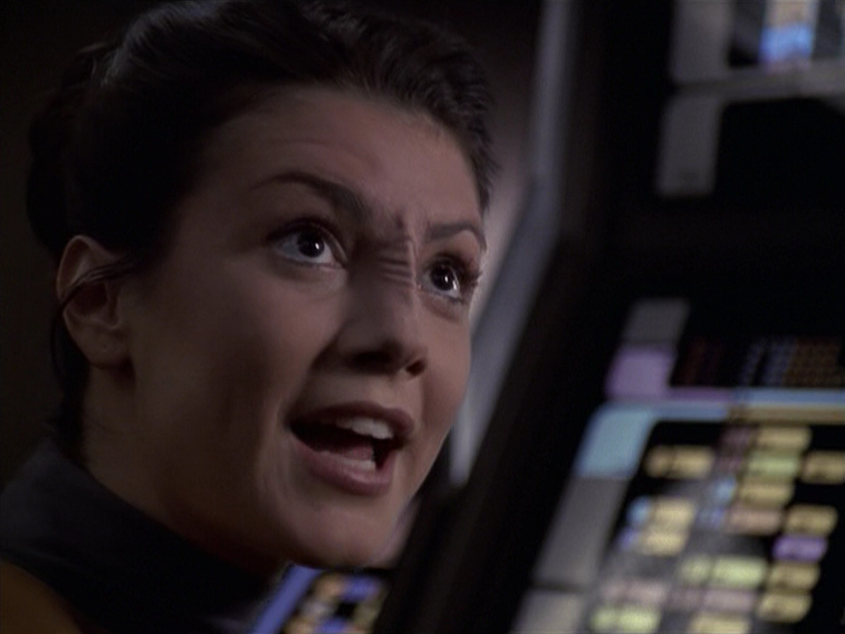 extant_StarTrek_VOY_6x20-GoodShepherd_02210.jpg
