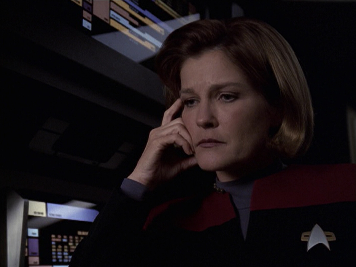 extant_StarTrek_VOY_6x20-GoodShepherd_02218.jpg