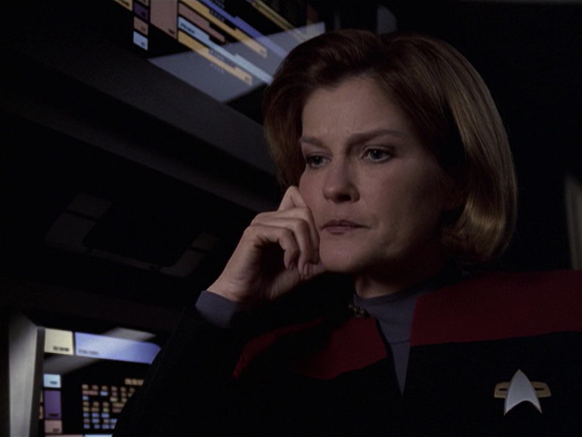 extant_StarTrek_VOY_6x20-GoodShepherd_02224.jpg