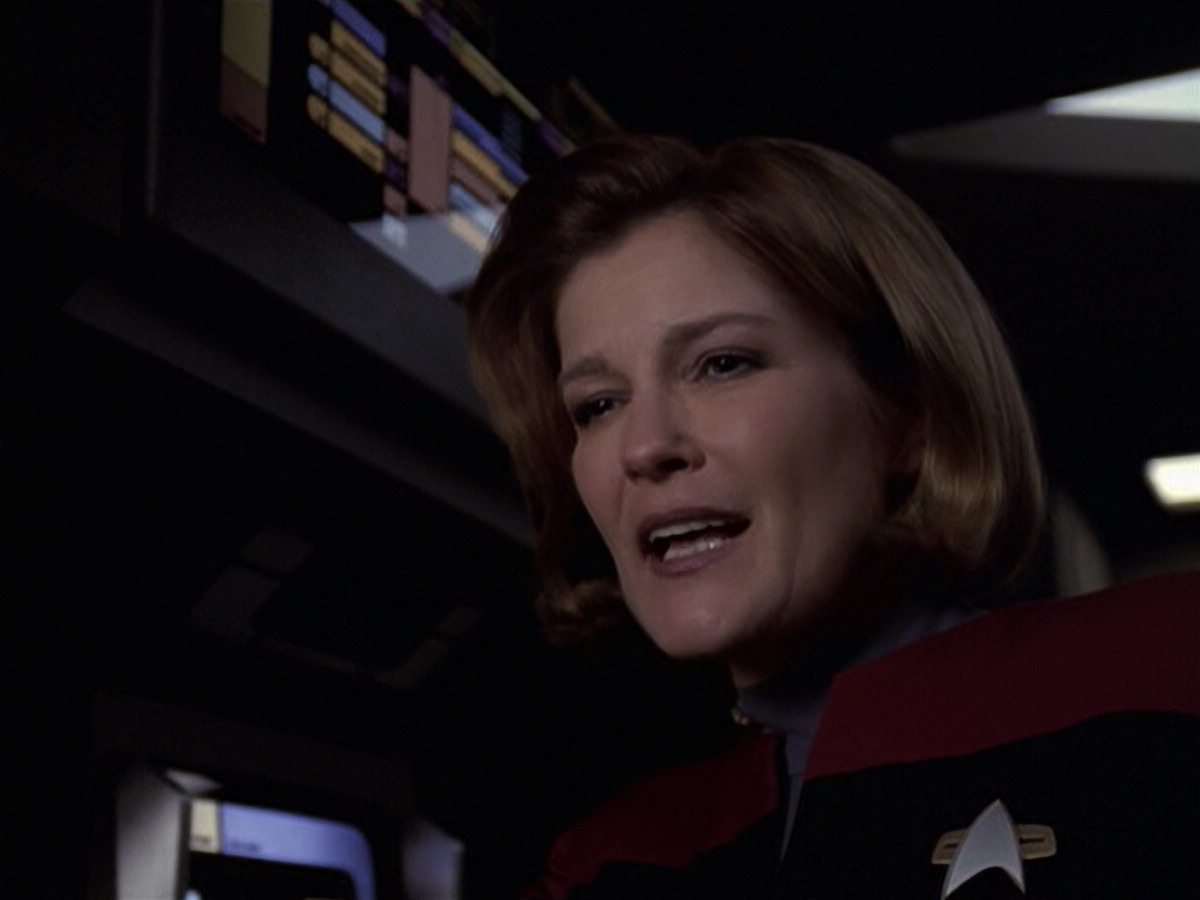 extant_StarTrek_VOY_6x20-GoodShepherd_02243.jpg