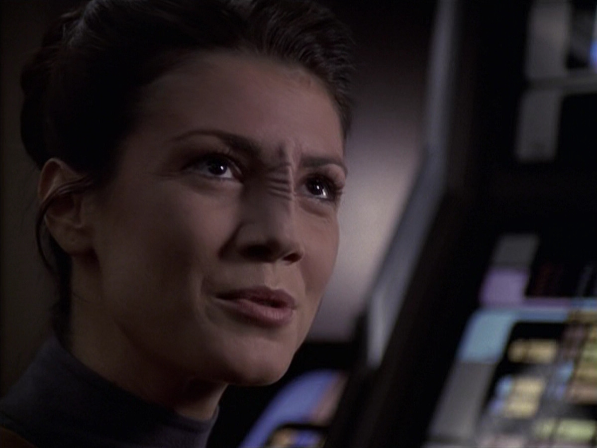extant_StarTrek_VOY_6x20-GoodShepherd_02258.jpg