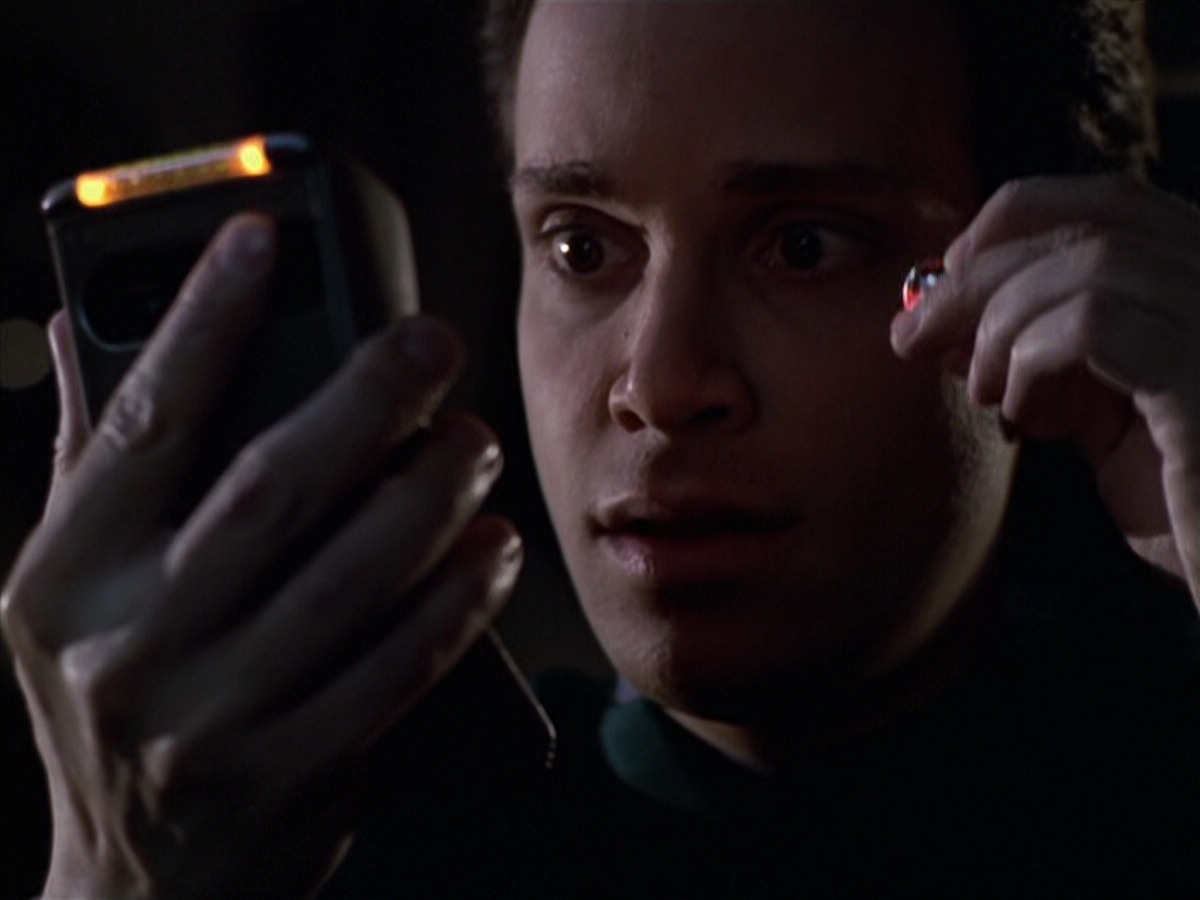 extant_StarTrek_VOY_6x20-GoodShepherd_02293.jpg