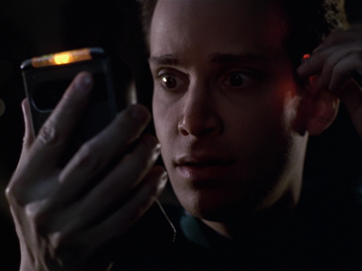 extant_StarTrek_VOY_6x20-GoodShepherd_02295.jpg