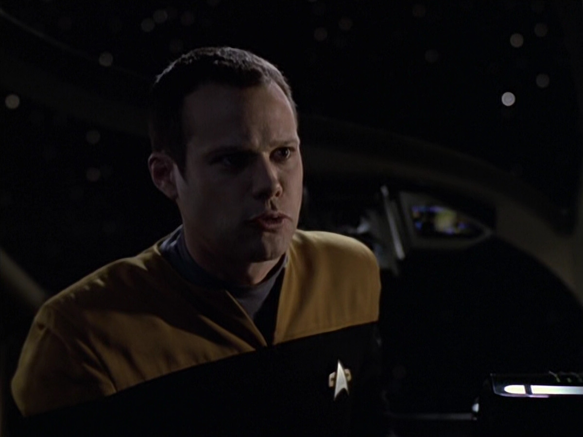 extant_StarTrek_VOY_6x20-GoodShepherd_02306.jpg