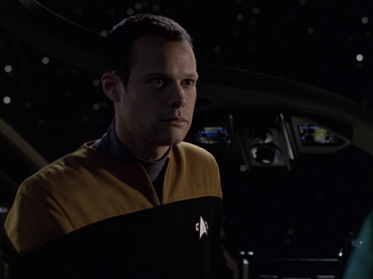 extant_StarTrek_VOY_6x20-GoodShepherd_02363.jpg