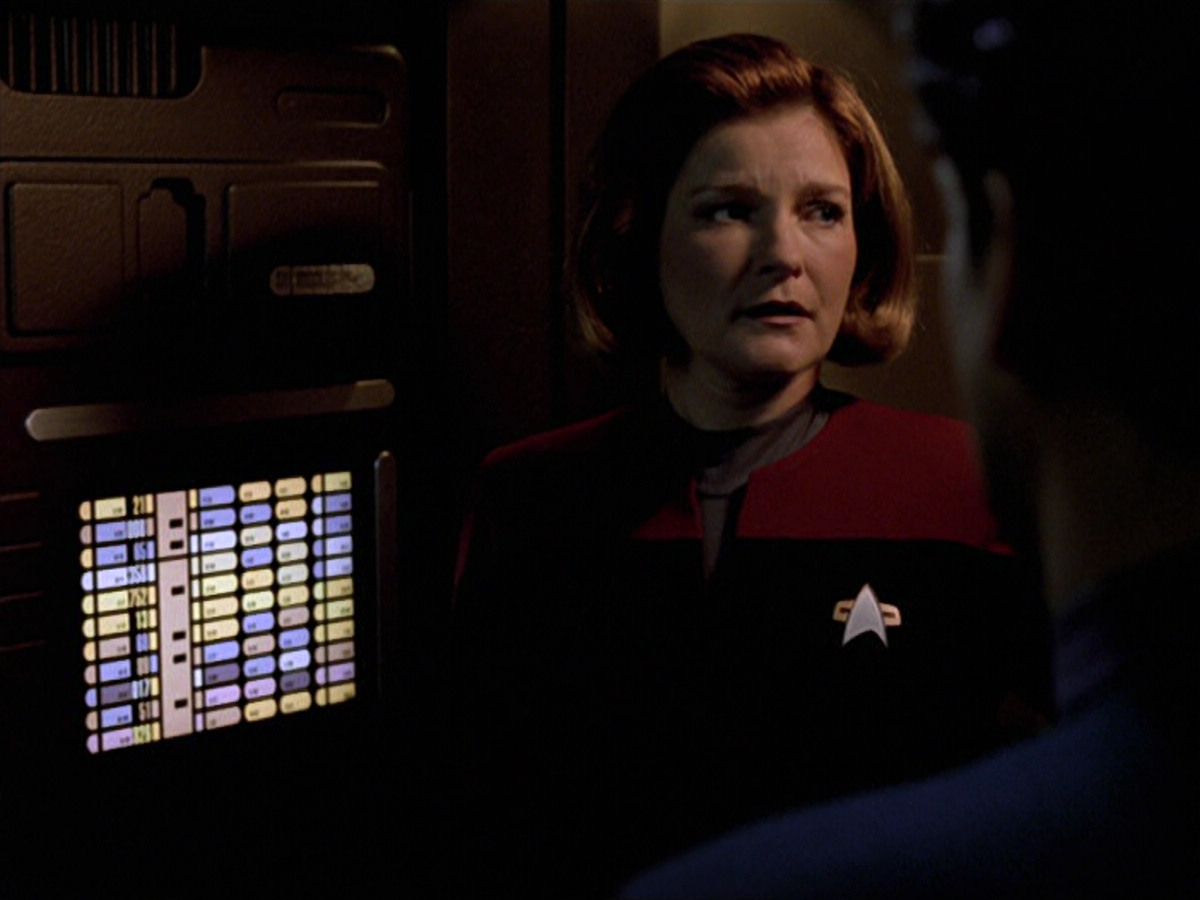 extant_StarTrek_VOY_6x20-GoodShepherd_02432.jpg