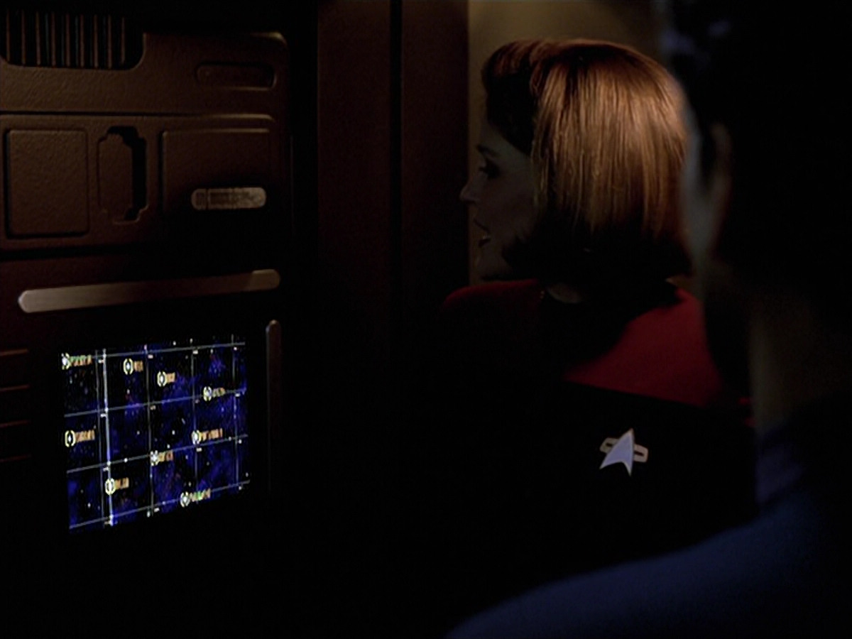 extant_StarTrek_VOY_6x20-GoodShepherd_02441.jpg