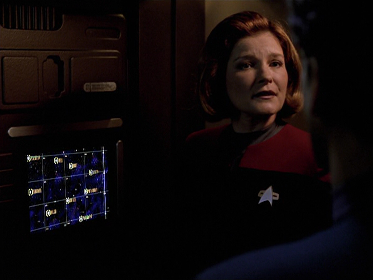 extant_StarTrek_VOY_6x20-GoodShepherd_02457.jpg