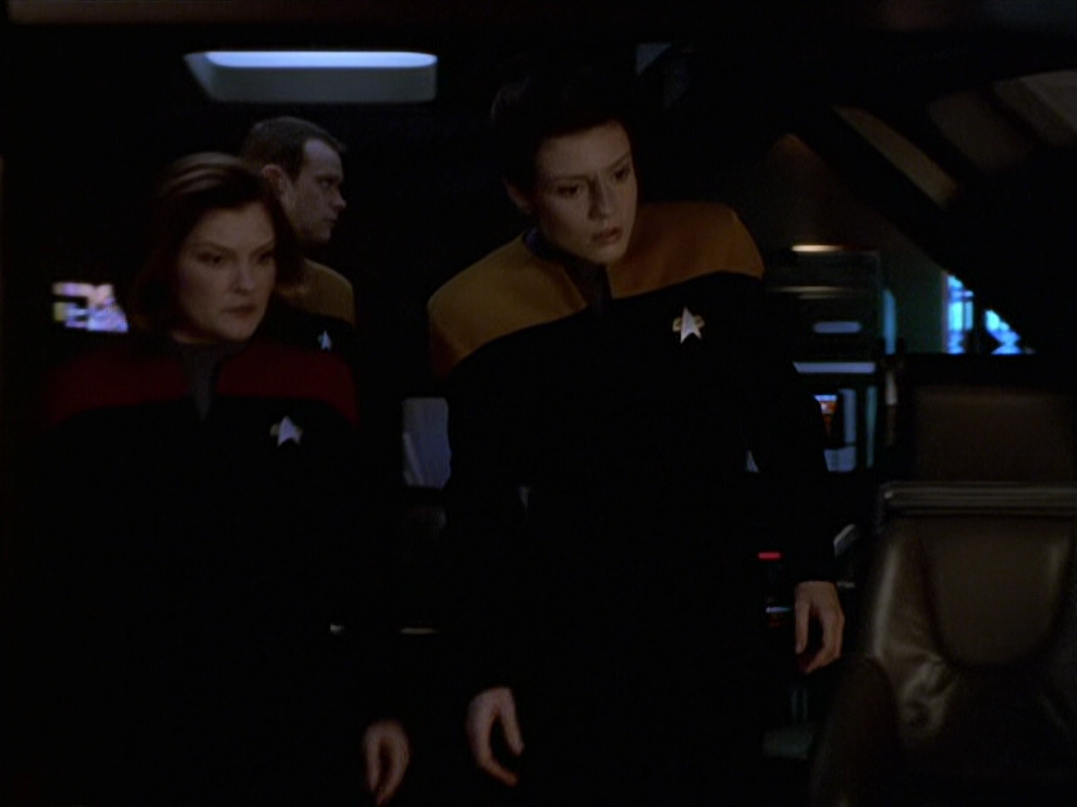 extant_StarTrek_VOY_6x20-GoodShepherd_02473.jpg