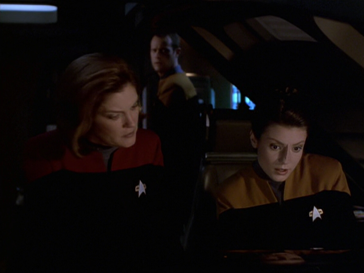 extant_StarTrek_VOY_6x20-GoodShepherd_02489.jpg
