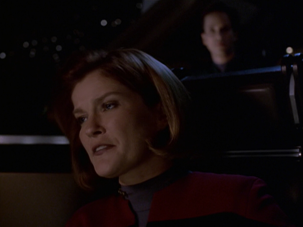 extant_StarTrek_VOY_6x20-GoodShepherd_02511.jpg
