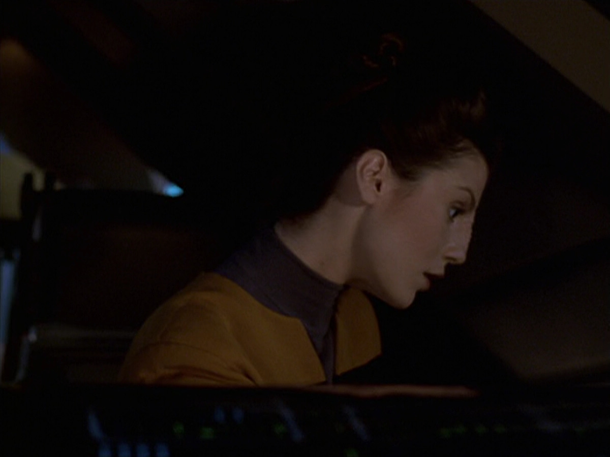 extant_StarTrek_VOY_6x20-GoodShepherd_02514.jpg
