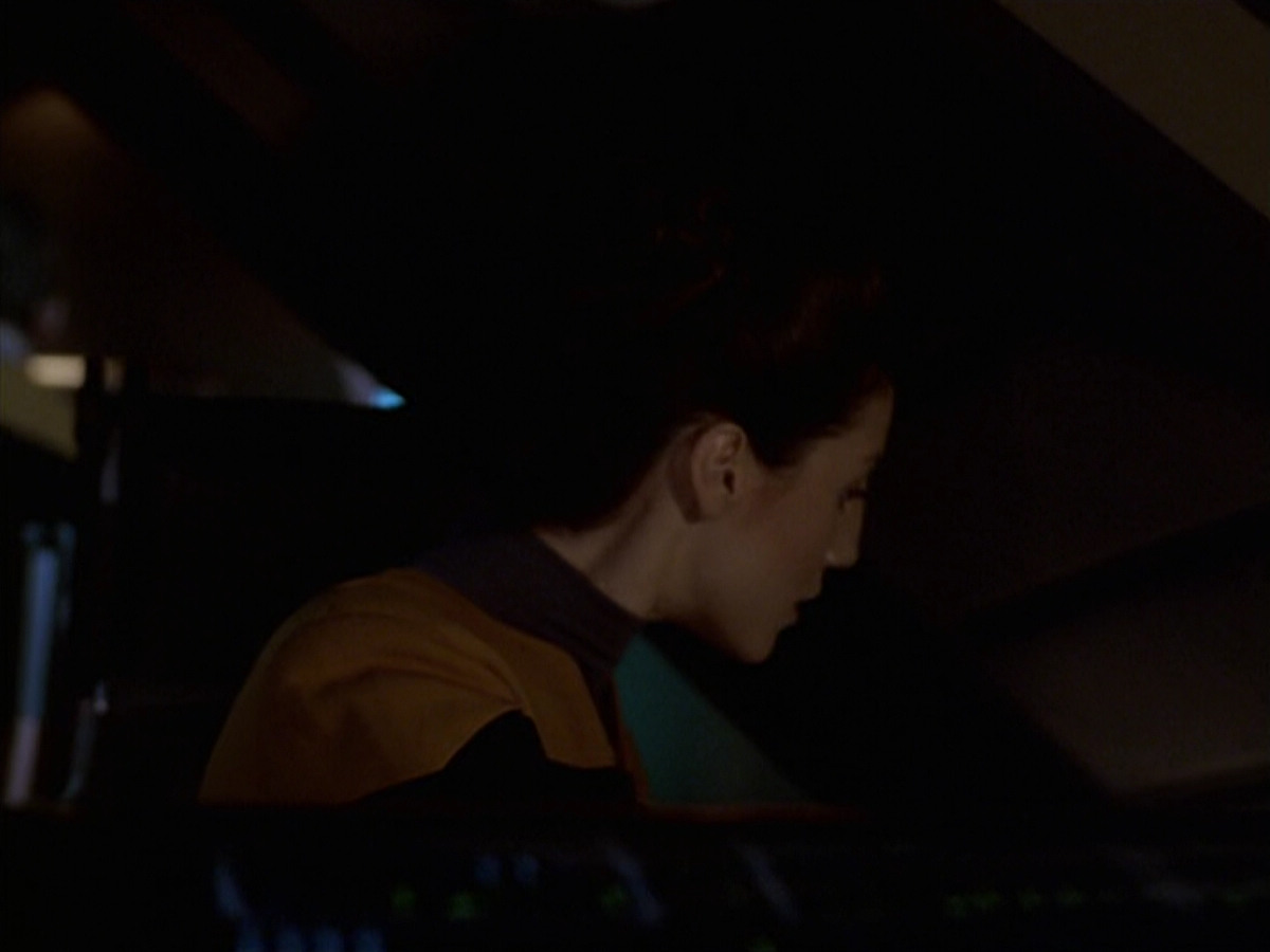 extant_StarTrek_VOY_6x20-GoodShepherd_02516.jpg