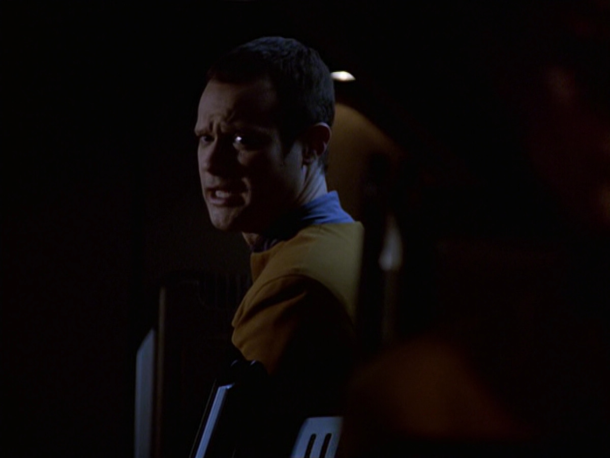 extant_StarTrek_VOY_6x20-GoodShepherd_02523.jpg