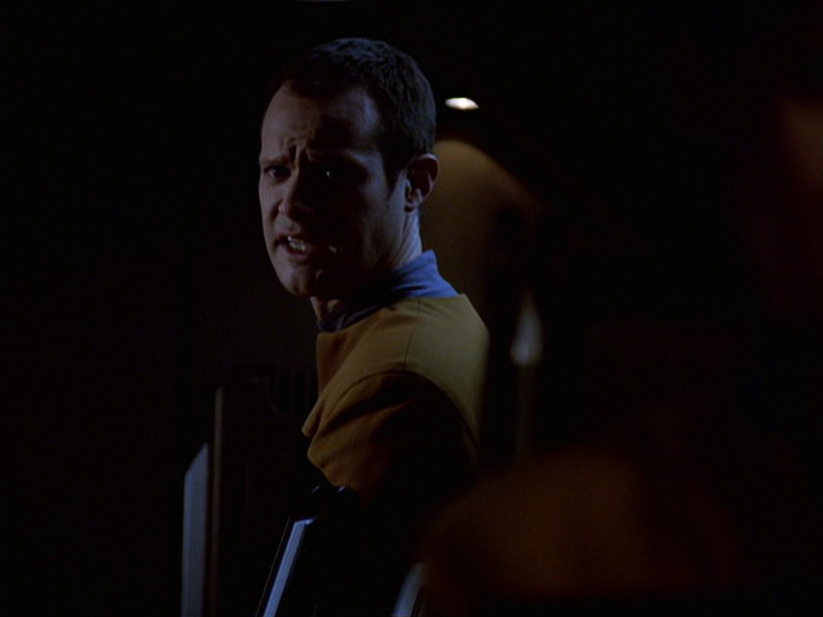 extant_StarTrek_VOY_6x20-GoodShepherd_02524.jpg