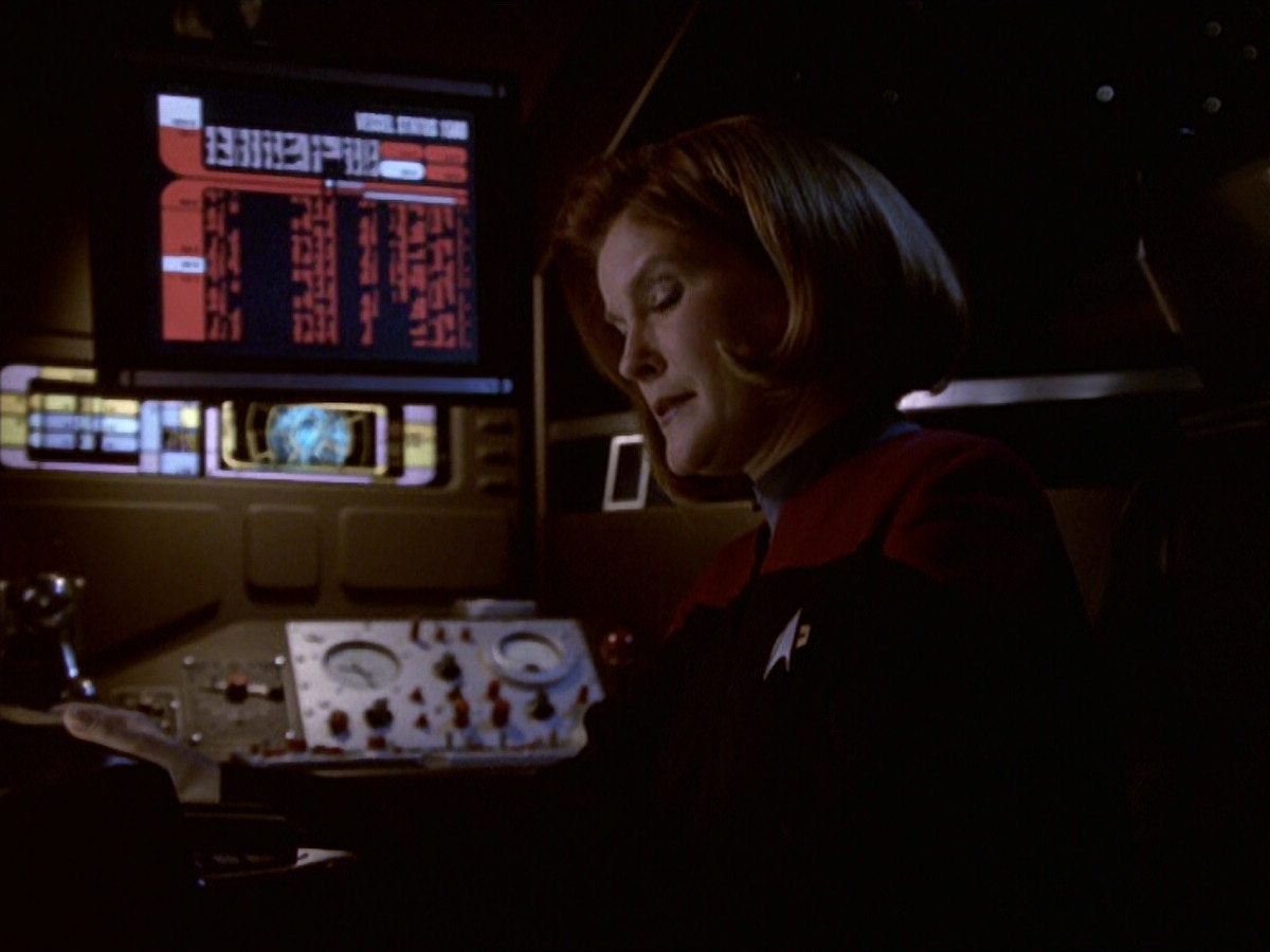 extant_StarTrek_VOY_6x20-GoodShepherd_02525.jpg