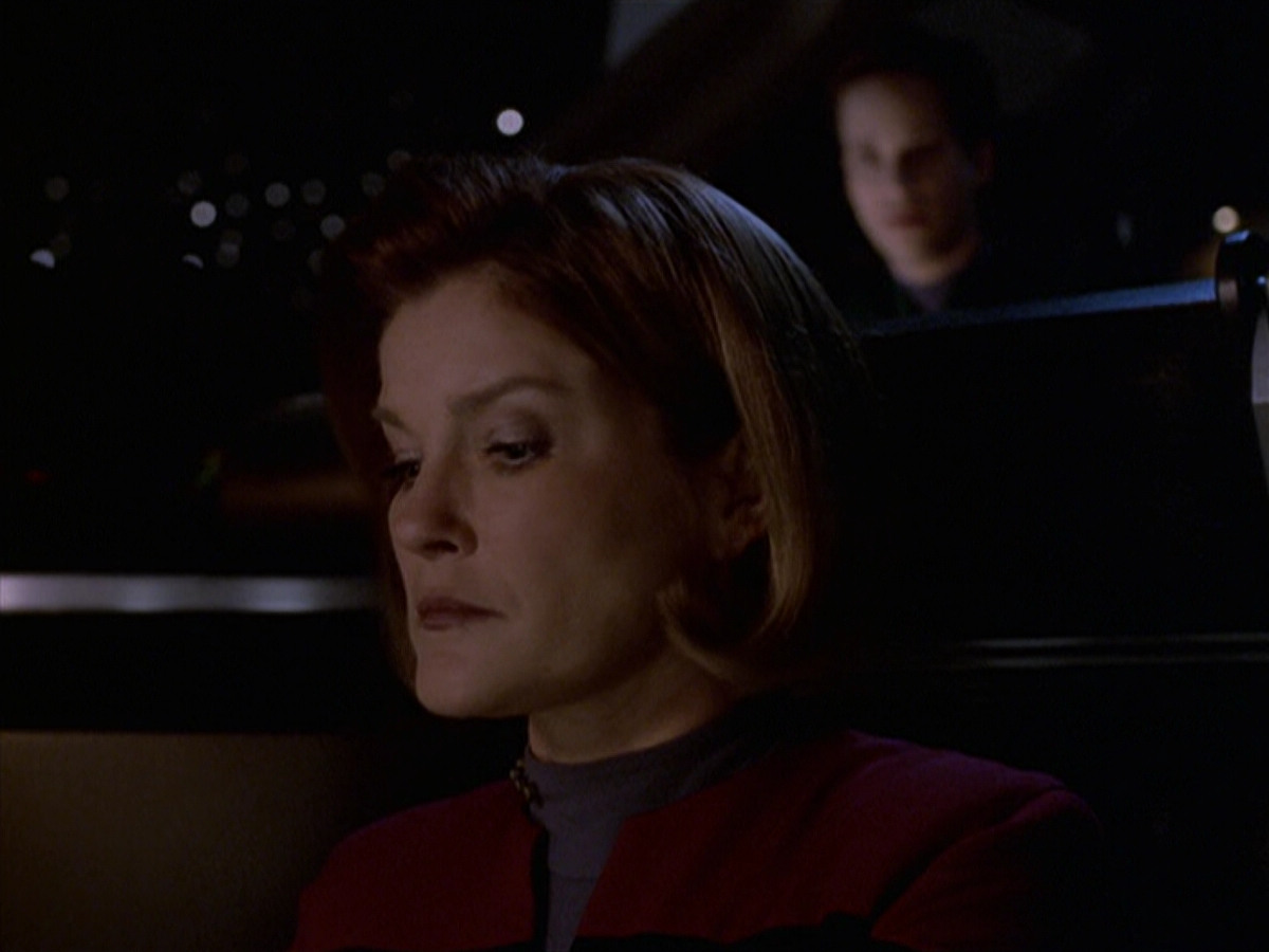 extant_StarTrek_VOY_6x20-GoodShepherd_02545.jpg