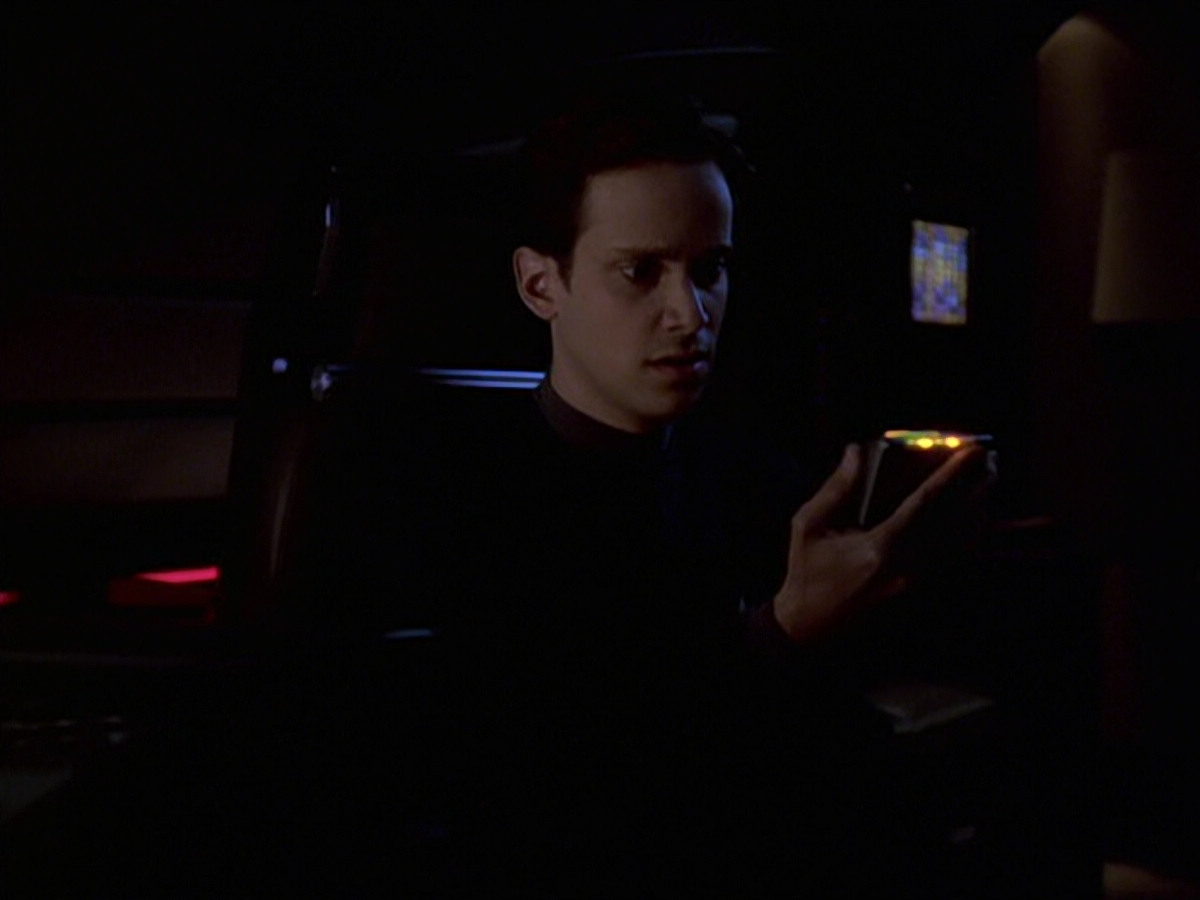 extant_StarTrek_VOY_6x20-GoodShepherd_02563.jpg