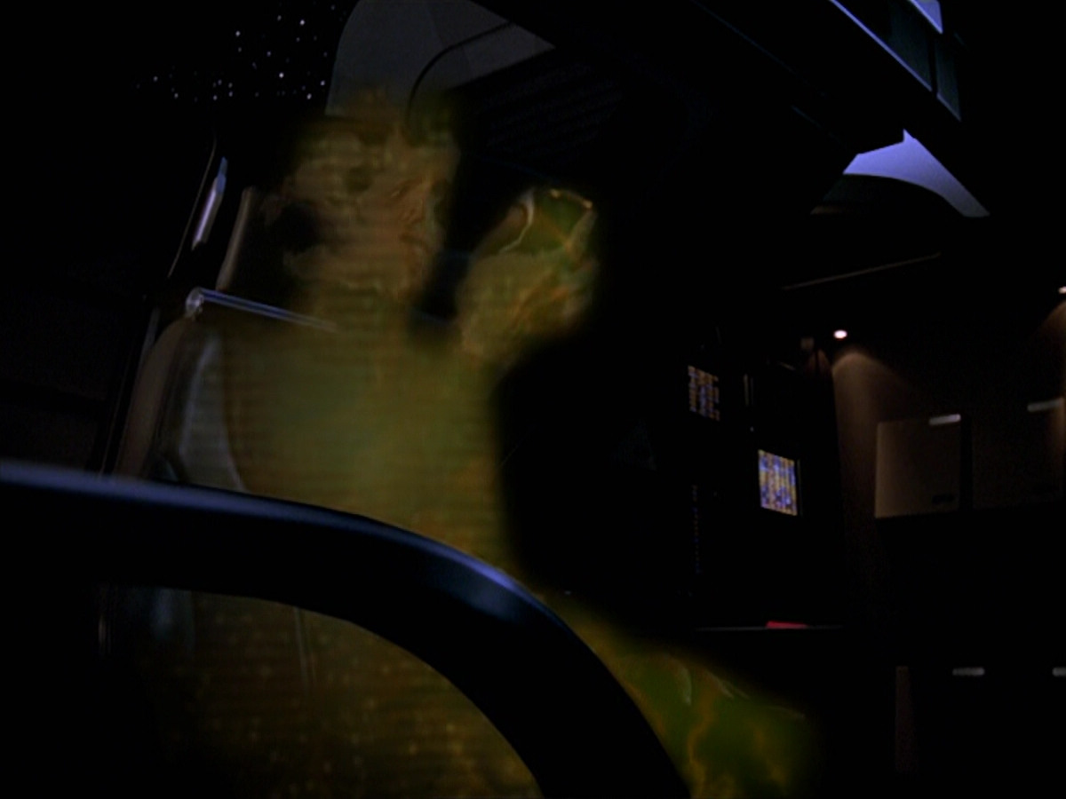 extant_StarTrek_VOY_6x20-GoodShepherd_02578.jpg