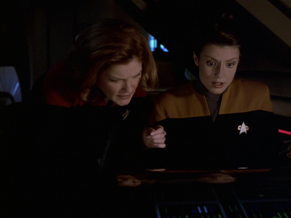 extant_StarTrek_VOY_6x20-GoodShepherd_02590.jpg
