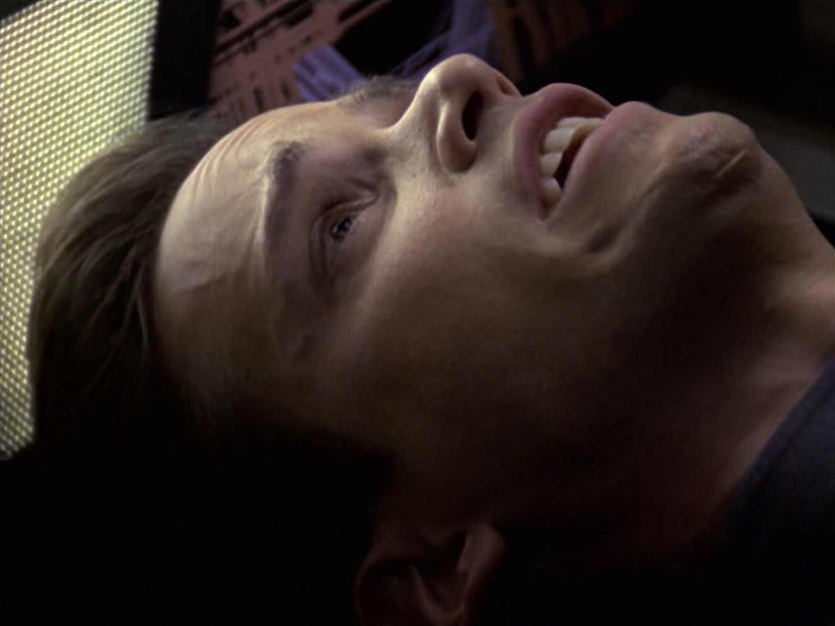 extant_StarTrek_VOY_6x20-GoodShepherd_02648.jpg