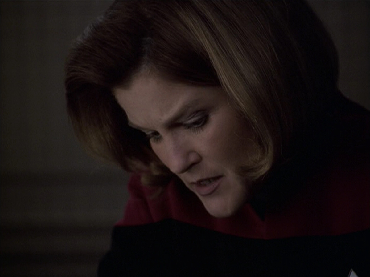 extant_StarTrek_VOY_6x20-GoodShepherd_02674.jpg