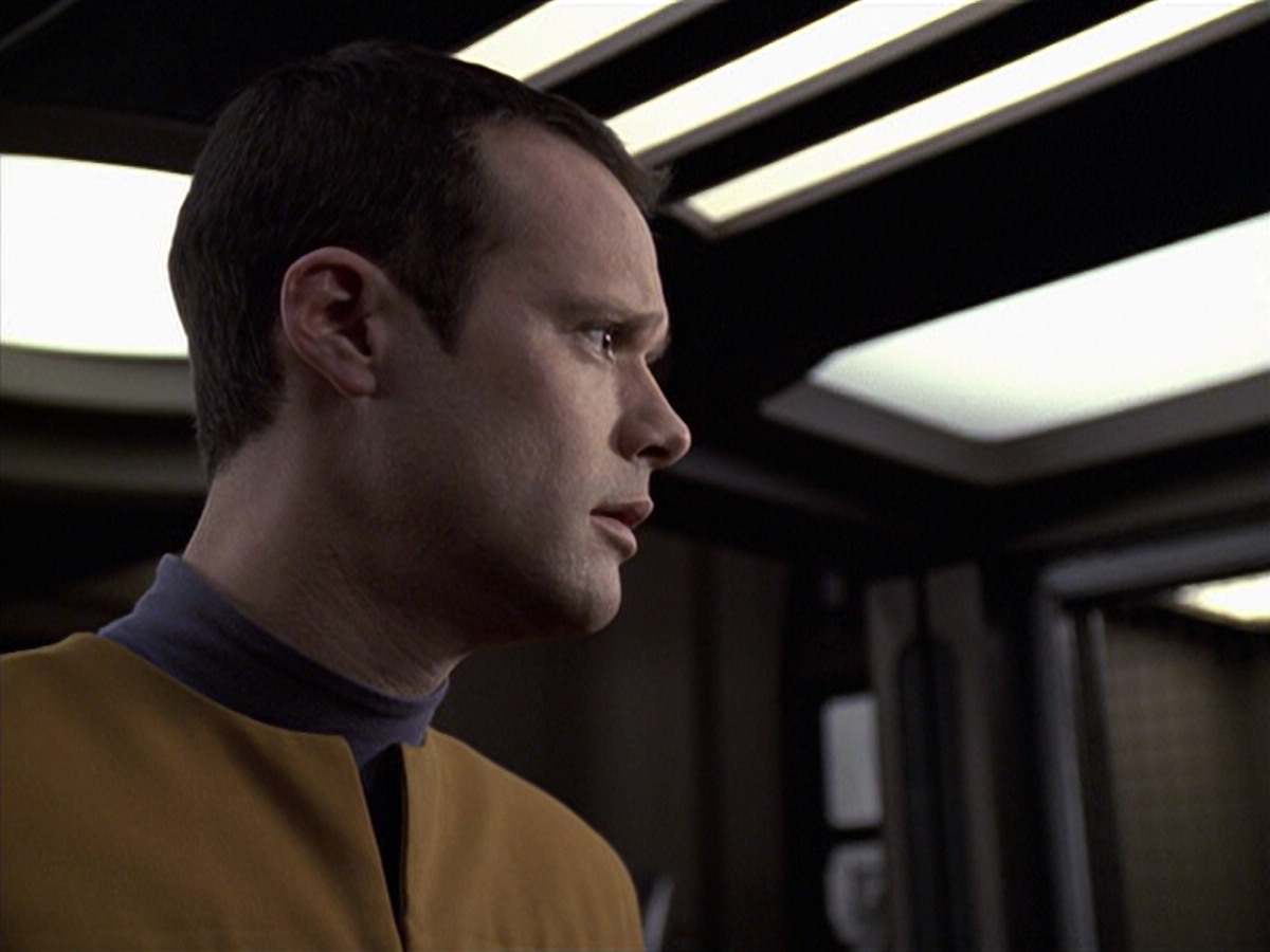 extant_StarTrek_VOY_6x20-GoodShepherd_02688.jpg