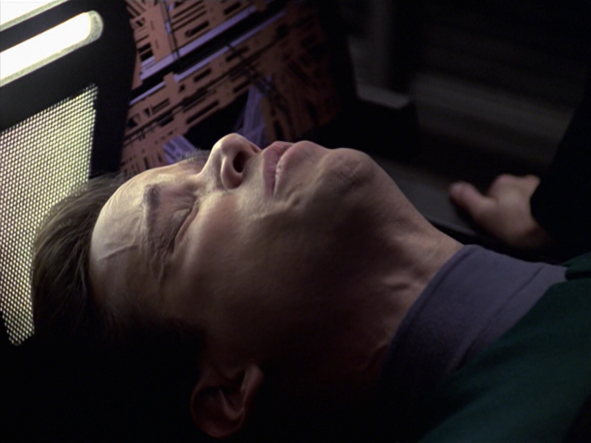 extant_StarTrek_VOY_6x20-GoodShepherd_02710.jpg