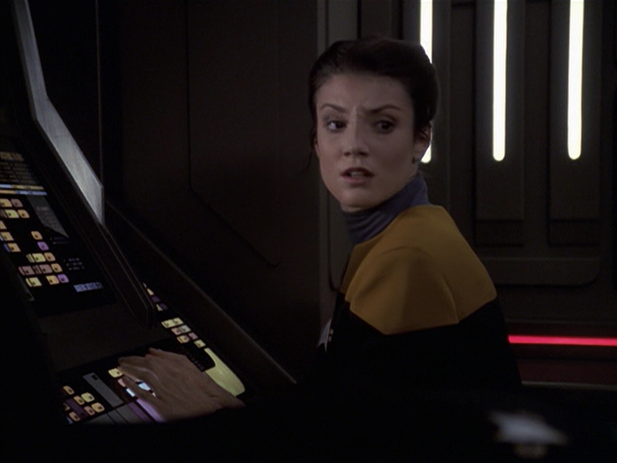 extant_StarTrek_VOY_6x20-GoodShepherd_02711.jpg